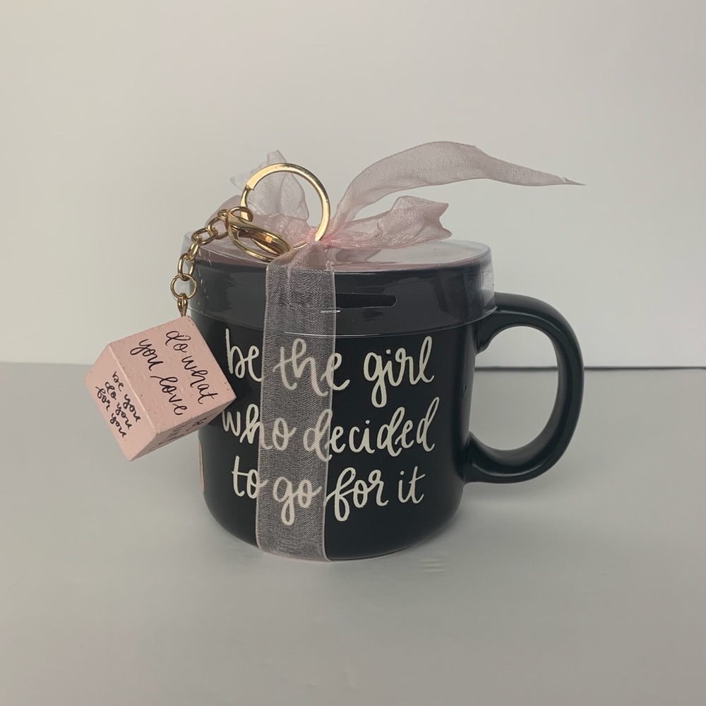 Mug Gift Set With Cube Keychain